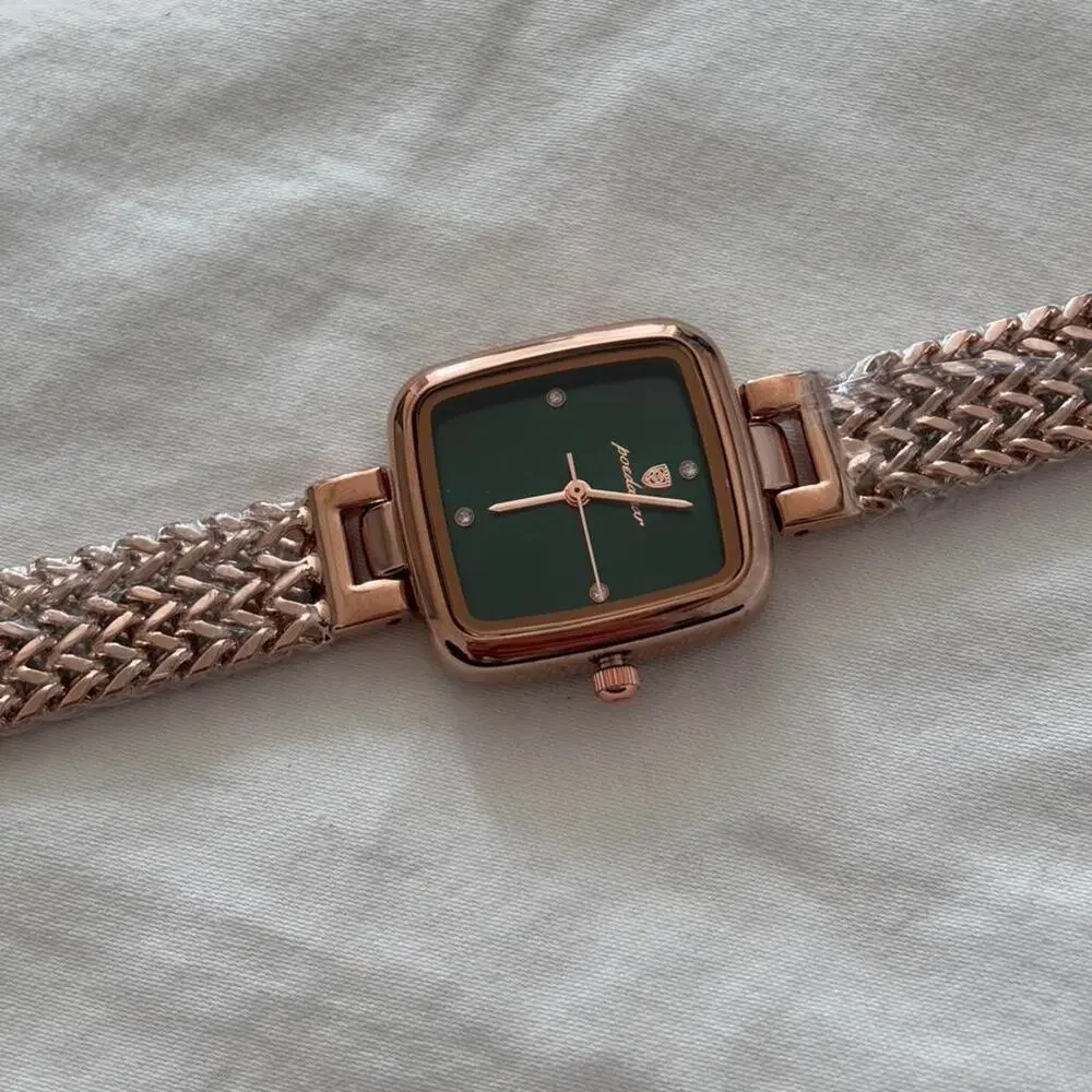 Women’s Rose Gold Square Watch Green Dial Luxury Mesh Band Elegant Waterproof